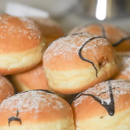 Europa 4* ريجّو إيميليا