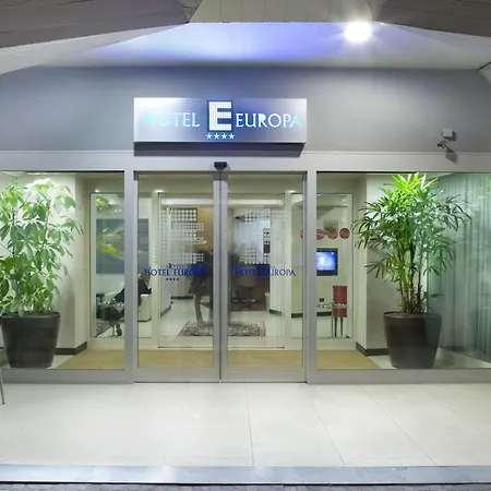 호텔 Europa 4*
