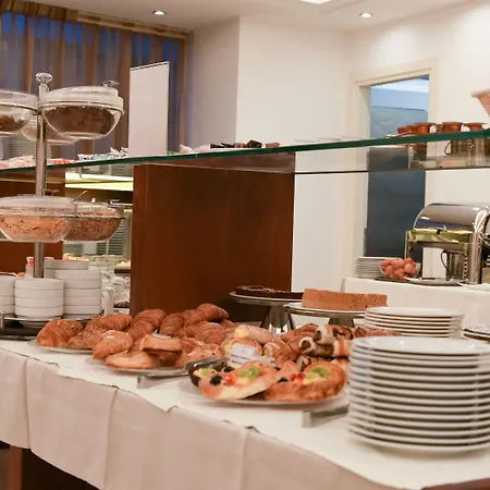 Europa فندق ريجّو إيميليا