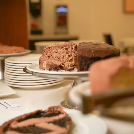 Europa فندق ريجّو إيميليا